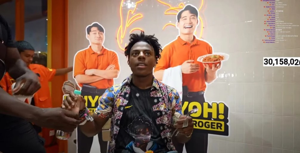 IShowSpeed ghé thăm nhà hàng của Uncle Roger. Ảnh: Cắt từ video của IShowSpeed