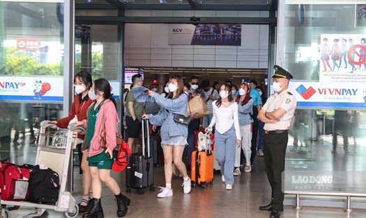 Cảng Hàng không quốc tế Đà Nẵng tăng cường đảm bảo an ninh dịp lễ 2.9. Ảnh: Mai Hương