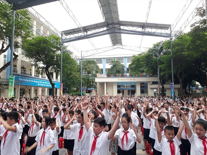 Lãnh đạo dự lễ khai giảng đừng phát biểu chỉ đạo dông dài