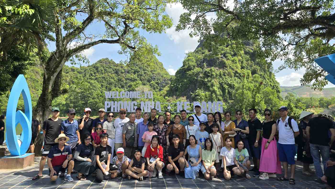 About 17,000 visitors came to visit Phong Nha - Ke Bang Tourism Center. Photo: Hoang Thanh