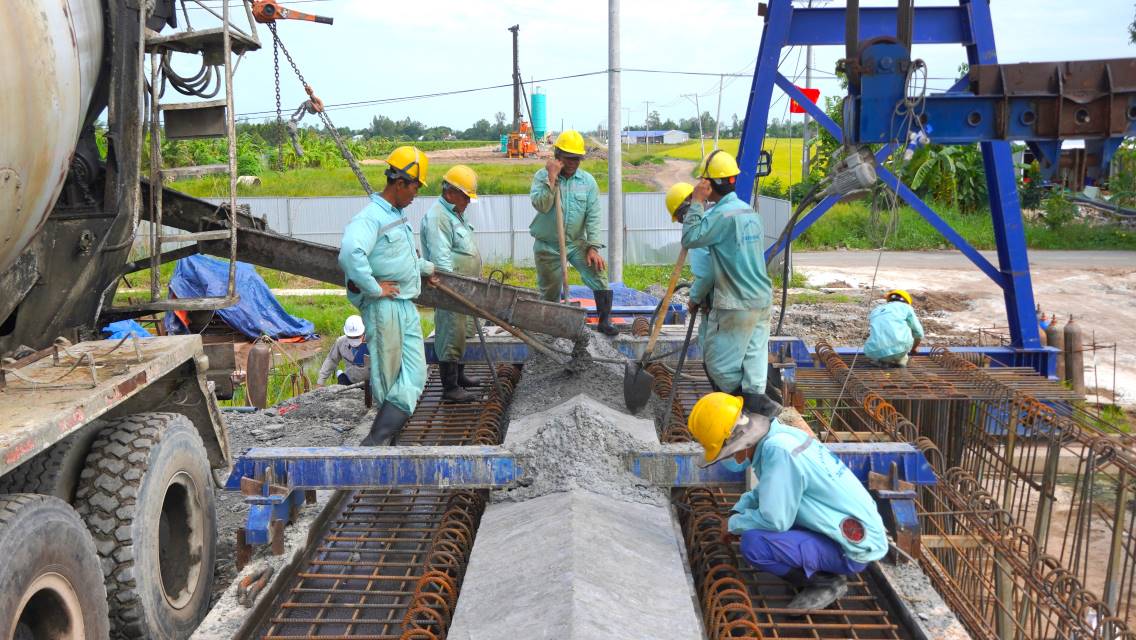 Especially for local workers, thanks to the highway projects, they have stable jobs, money to cover their living expenses and take care of their wives and children.