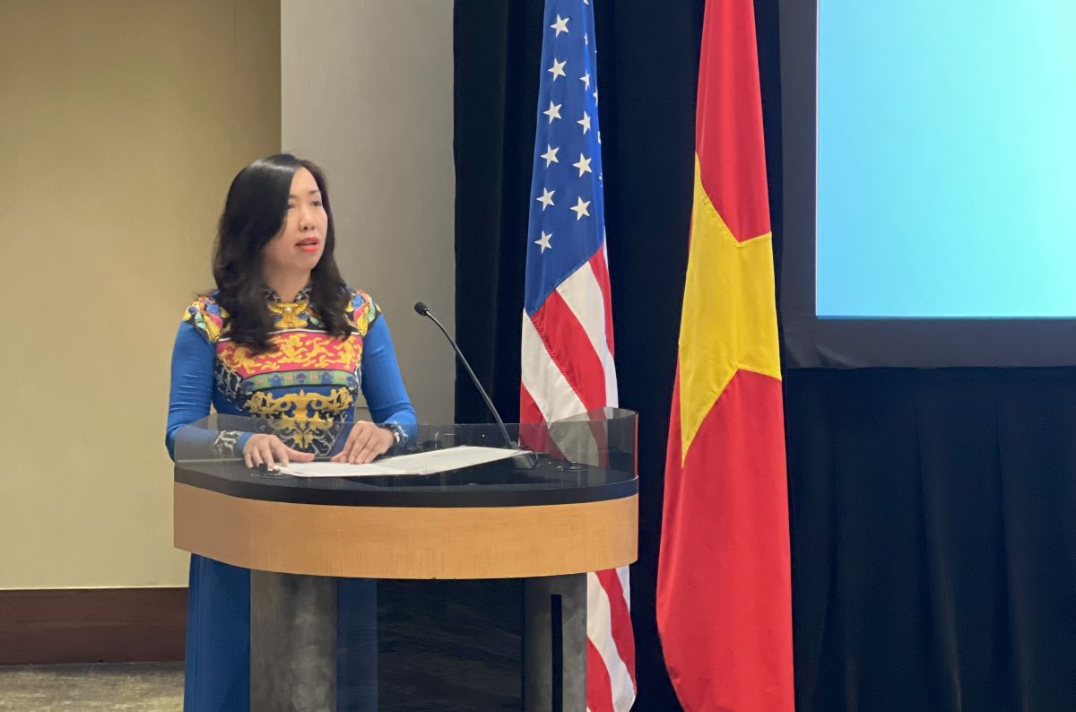 Deputy Minister Le Thi Thu Hang speaks at the Vietnam National Day celebration in Houston. Photo: Ministry of Foreign Affairs