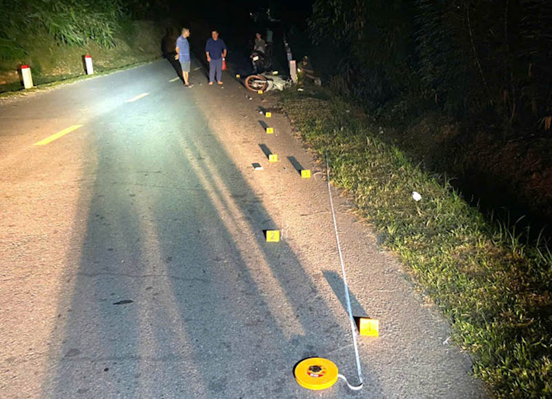 Hiện trường vụ thiếu niên 16 tuổi thông chốt khiến Thiếu tá công an bị thương nặng. Ảnh: Đơn vị cung cấp