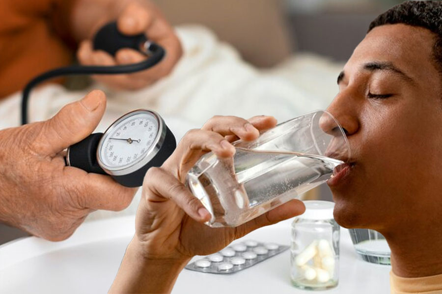 Uống nước có thể giúp kiểm soát huyết áp cao. Đồ hoạ: Thiện Nhân