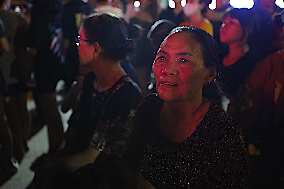 The elderly also come to enjoy music. Photo: Duy Tuan