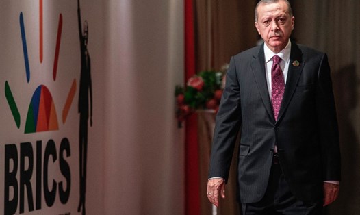 Tổng thống Thổ Nhĩ Kỳ Recep Tayyip Erdogan dự hội nghị thượng đỉnh BRICS lần thứ 10 tại Nam Phi năm 2018. Ảnh chụp màn hình