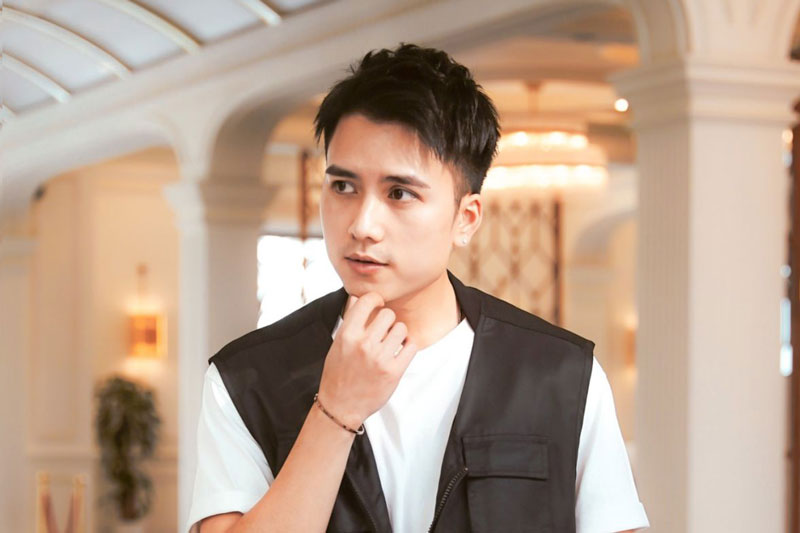 Actor Manh Quan is said to have a youthful appearance. Photo: Character provided