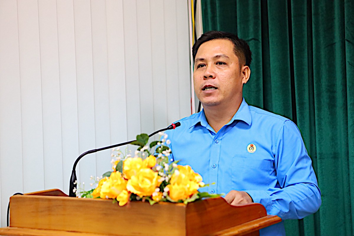 Ong Tran Ngoc Phuc – Chu tich Cong doan Vien chuc tinh Binh Thuan nhan xet ve su huong ung cua doan vien tham gia cuoc thi tim hieu ve cai cach hanh chinh Binh Thuan. Anh: Duy Tuan 