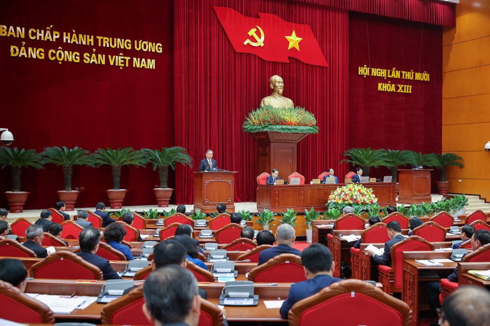 The 10th Central Conference of the 13th tenure took place from September 18-20 in Hanoi. Photo: Nhat Bac