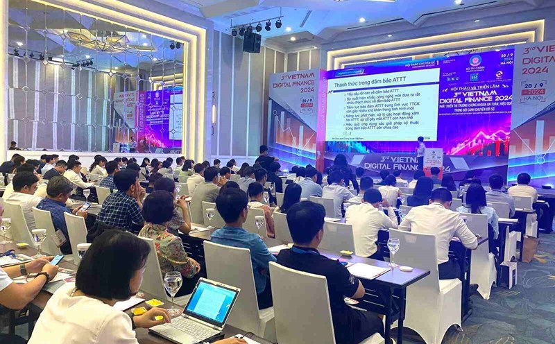 At the Vietnam Digital Finance 2024 Conference and Exhibition (VDF-2024), experts said that large organizations and high-growth businesses are often most heavily affected by cyber attacks. Photo: Ministry of Finance.