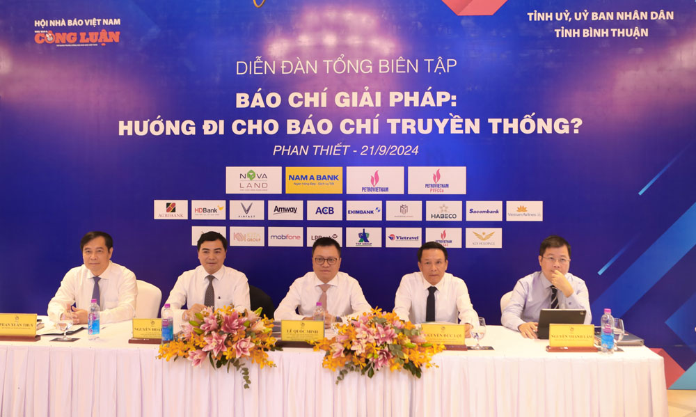 Cac dai bieu chu tri Dien dan Tong Bien tap nam 2024. Anh: Duy Tuan