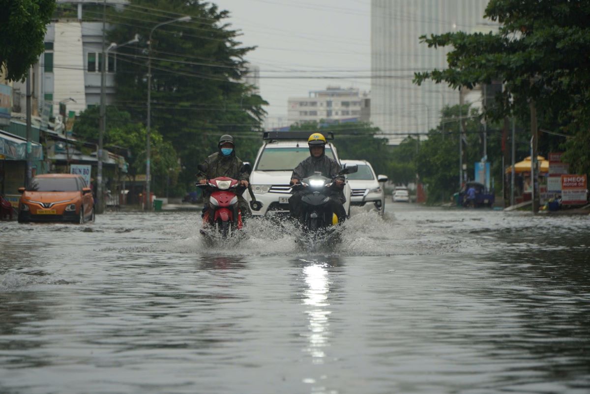 Tinh trang ngap cung xuat hien tai duong Le Co (phuong An Lac, quan Binh Tan). 