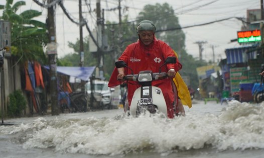 Ngày 21.9 mưa lớn xảy ra ở TPHCM và các tỉnh thành Nam Bộ. Ảnh: Nguyên Chân