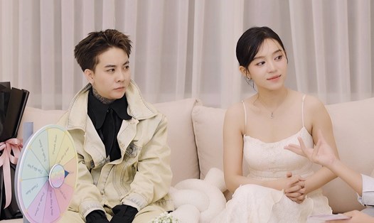 Cặp đôi tại show hẹn hò "Yêu không rào cản". Ảnh: NSX.