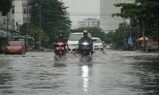 Mưa dầm sắp kết thúc ở các tỉnh Nam Bộ. Ảnh: Nguyên Chân