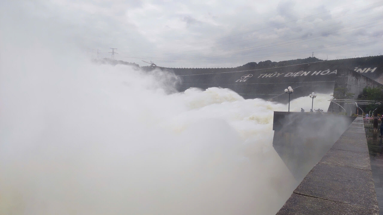 Hoa Binh Hydropower Plant. Photo: Minh Nguyen