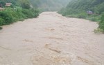 Thanh Hóa yêu cầu tuần tra canh gác đê do nước lũ dâng cao