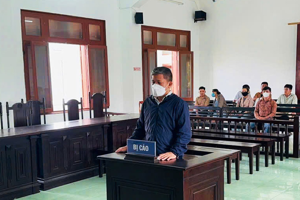 Bị cáo Hồ Thanh Sang - Giám đốc điều hành Công ty TNHH Đầu tư và phát triển Huy Phú (trụ sở tại Phú Yên) bị tuyên phạt 600 triệu đồng về tội Trốn thuế. Ảnh: Thế Minh