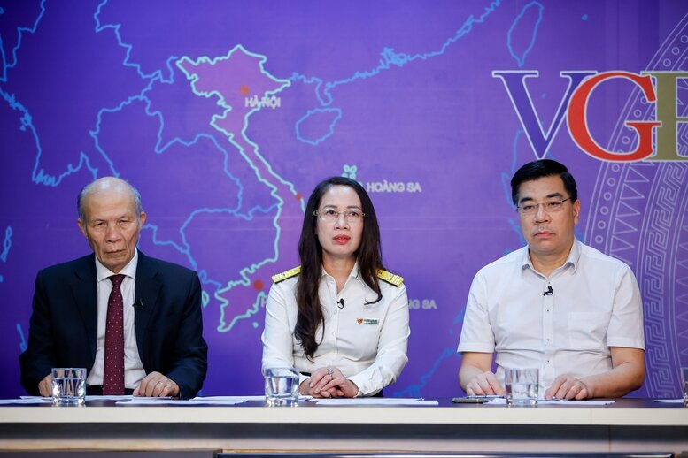 The Tax Directorate representative said that the Tax sector will continue to enrich the large database on e-commerce - Photo: VGP/Nhat Bac