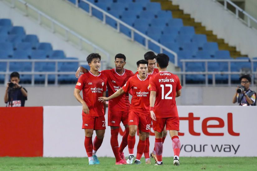 Thể Công Viettel giành chiến thắng 2-1 trước Hà Nội FC trong trận “derby Thủ đô”. Ảnh: Minh Dân