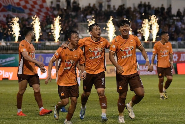 Hoàng Anh Gia Lai khởi đầu V.League suôn sẻ nhất sau 20 năm. Ảnh: Quang Hồng