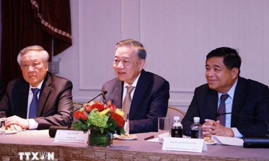 Tổng Bí thư, Chủ tịch nước Tô Lâm bày tỏ vui mừng tham dự và nghe các ý kiến trao đổi, hiến kế của cộng đồng chuyên gia, trí thức và thành viên Mạng lưới Đổi mới sáng tạo Việt Nam tại Mỹ. Ảnh: TTXVN