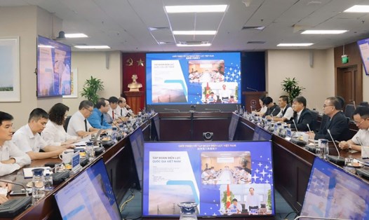 Quang cảnh buổi làm việc giữa Công đoàn Điện lực Việt Nam và Công đoàn Điện lực Đài Loan (Trung Quốc). Ảnh: Lương Nguyễn