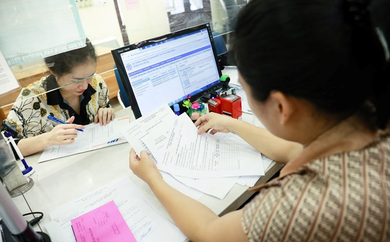 Thay đổi về bậc lương khi kế toán chuyển sang làm giáo viên là vấn đề được nhiều người quan tâm. Ảnh: Hải Nguyễn
