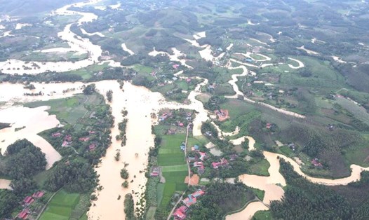 Thiên tai gây ngập úng, sạt lở nhiều tuyến đường ở Lạng Sơn. Ảnh: Công an Hữu Lũng