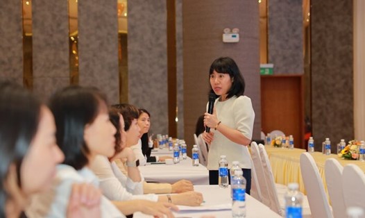 Chuyên gia giải đáp về chính sách nữ tại Hội nghị tập huấn công tác nữ năm 2024 của Công đoàn Dầu khí Việt Nam. Ảnh: CĐDK