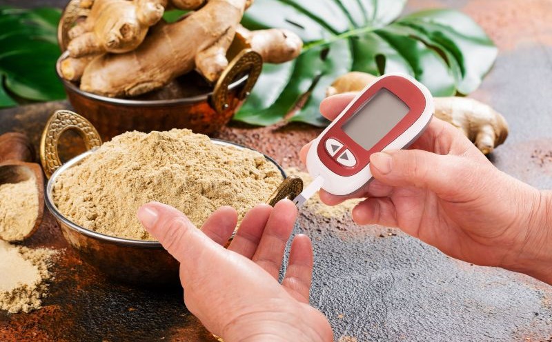 Tips to add ginger to your diet to prevent blood sugar spikes. Graphics: Ha May