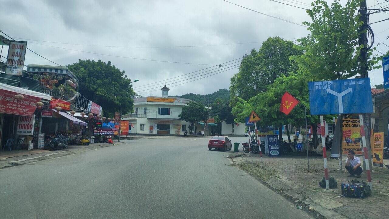 Xom Seo, xa Cao Son dia diem khoi cong Du an cao toc Hoa Binh - Moc Chau. Anh: Dang Tinh