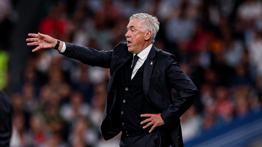 Huan luyen vien Carlo Ancelotti can chan chinh hang thu. Anh: Real Madrid