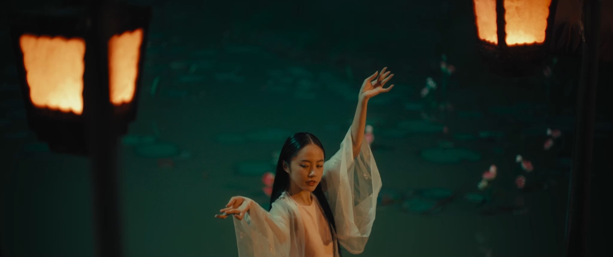 Rima Thanh Vy's scene in the movie "Cam". Photo: Producer