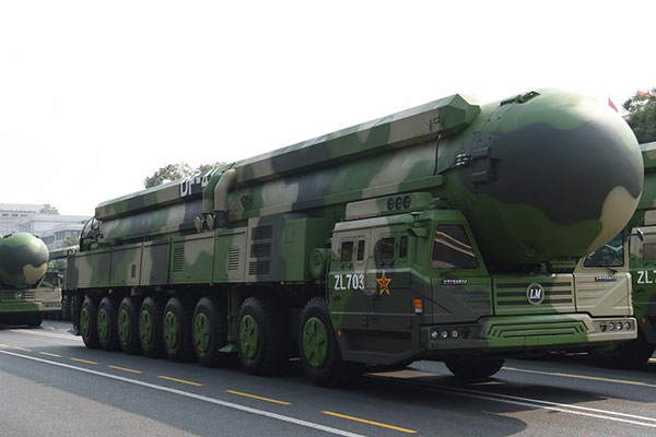 Tên lửa hạt nhân Đông Phong-41 trong lễ duyệt binh tại Bắc Kinh, Trung Quốc, ngày 1.10.2019. Ảnh: Xinhua