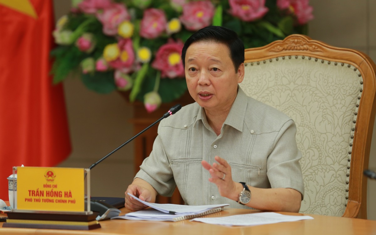 Phó Thủ tướng Chính phủ Trần Hồng Hà chủ trì làm việc. Ảnh: Minh Khôi