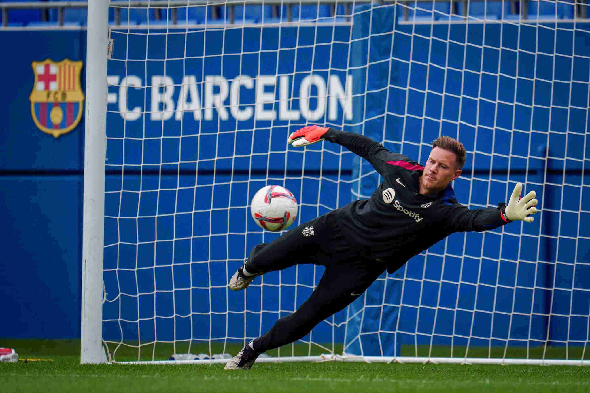 Barcelona co the vang Stegen den het mua.  Anh: FCB