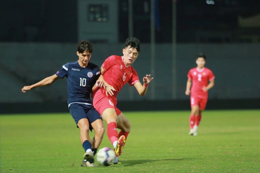 Vietnam U20 team won 3-0 against Guam U20 in the opening match of the second round of the 2025 AFC U20 qualifiers. Photo: Pham Thach