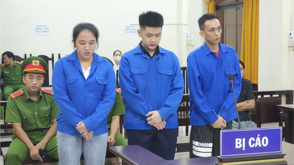 Vì ghen, Hà đã đâm chết người tình mới của gã chồng hờ. Ảnh: Văn Vũ