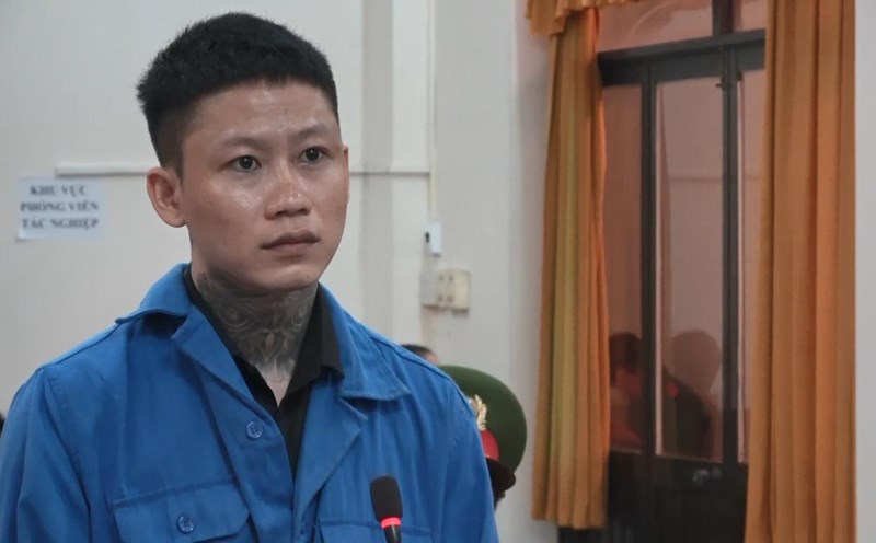 After hallucinating while using drugs, the defendant used a knife to slash his grandfather to death. Photo: Van Vu