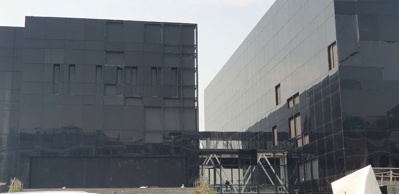 Bảo tàng Quảng Ninh bị thiệt hại nặng trong bão số 3. Ảnh: Nguyễn Hùng