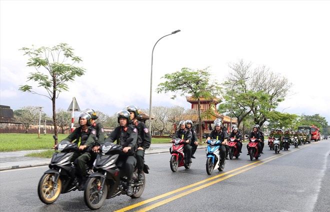Thua Thien Hue police mobilized to patrol the streets in Hue city. Photo: Ministry of Public Security