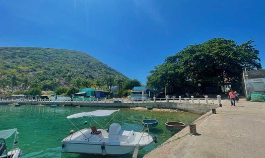 Với những tiềm năng thiên nhiên, văn hóa và con người ở đảo Bích Đầm, TP. Nha Trang đang khảo sát để xây dựng nơi đây thành mô hình phát triển du lịch cộng đồng. Ảnh: Phương Linh