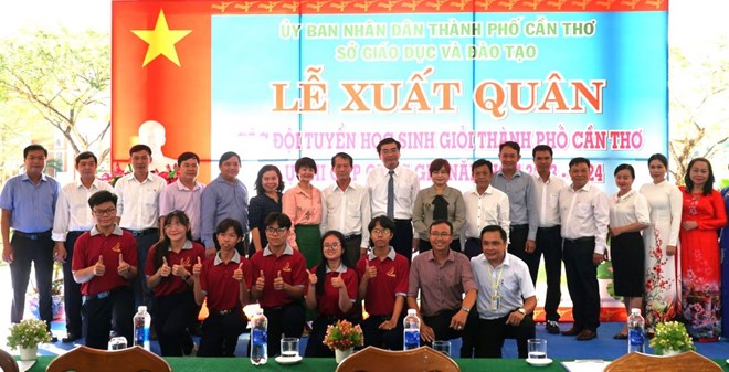 Can Tho City High School's excellent student team competes at the national level in the 2023-2024 school year. Photo: Dang Ngoc