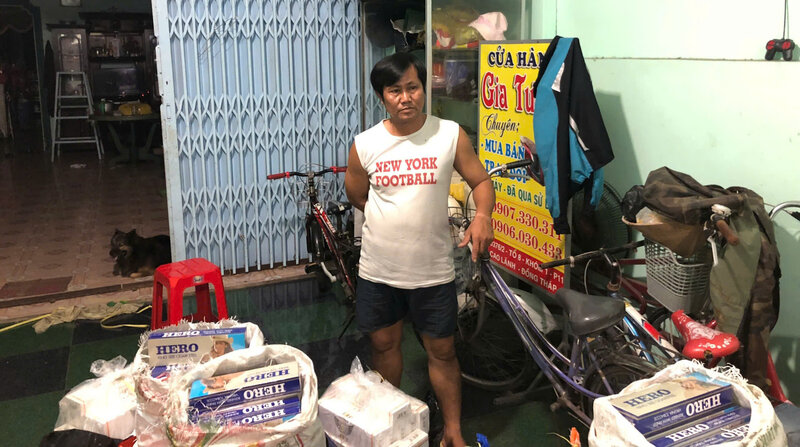 Arrest of Nguyen Huu Tam with evidence. Photo: Provided by the police