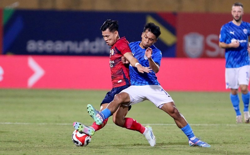 Hanoi Police Team won 5-0 against Lion City. Photo: Minh Dan