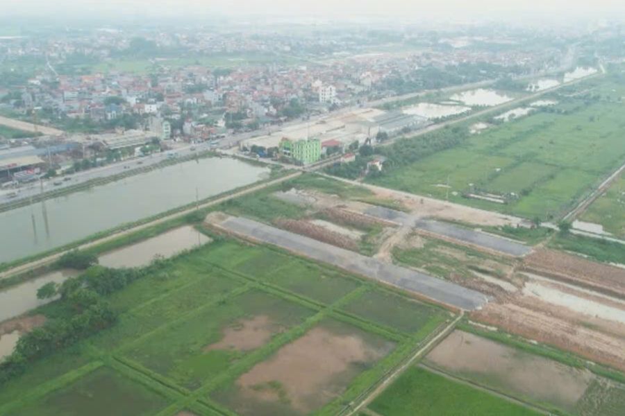 Hà Nội sẽ công khai người đấu giá đất cao bất thường rồi bỏ cọc. Ảnh: Linh Trang