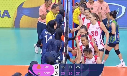 Hóa chất Đức Giang Lào Cai thắng Saipa Club sau 3 set. Ảnh: Cắt từ video