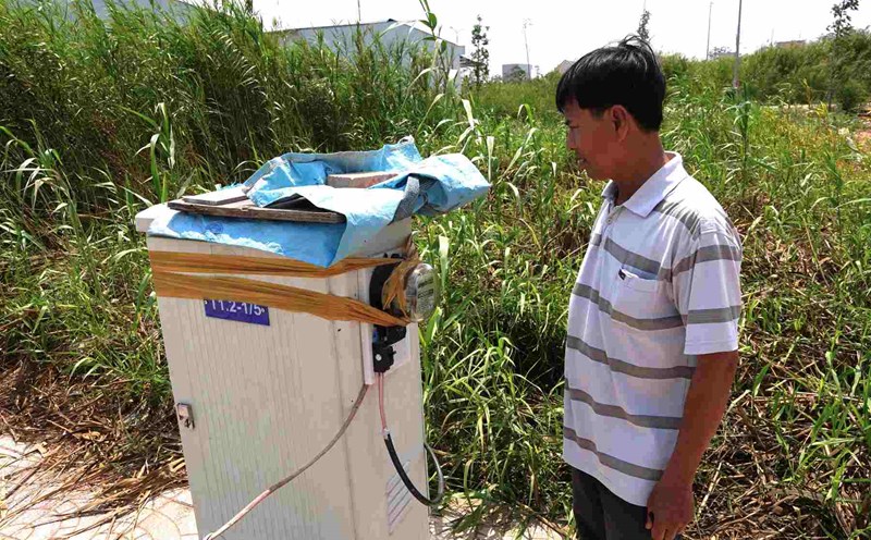 Mr. Le Van Luc's entire land area of about 3,000 square meters was affected by the highway project, but the resettlement land price was too high. Photo: Yen Phuong