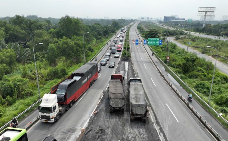 The Ho Chi Minh City - Long Thanh Expressway will be expanded to 8 lanes. Photo: Anh Tu